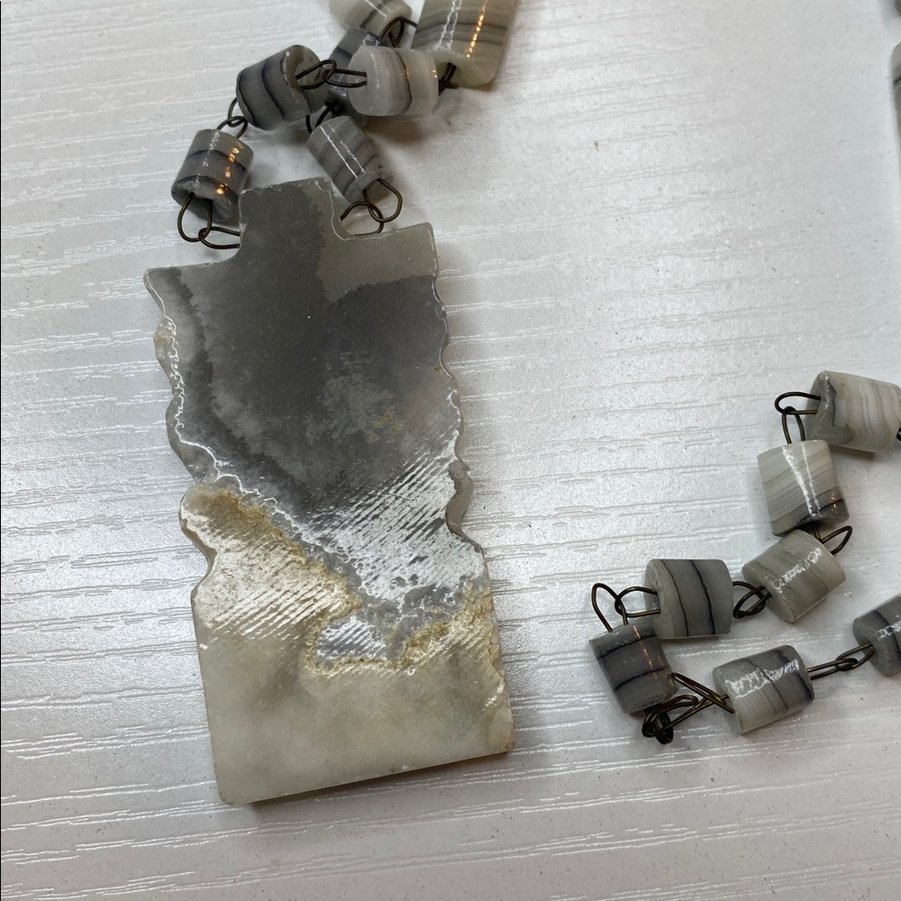 Mexican Grey Agate Statement Necklace - Picture 5 of 7